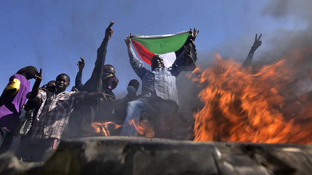 Featured image for “Sudan Citizens protest against coup in the capital Khartoum”