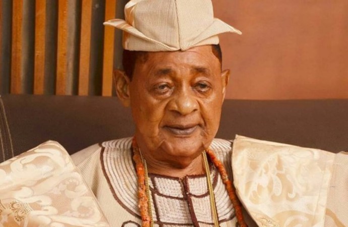 Featured image for “Alaafin of Oyo passes on at 83 years. 8 things to know about the Late King”