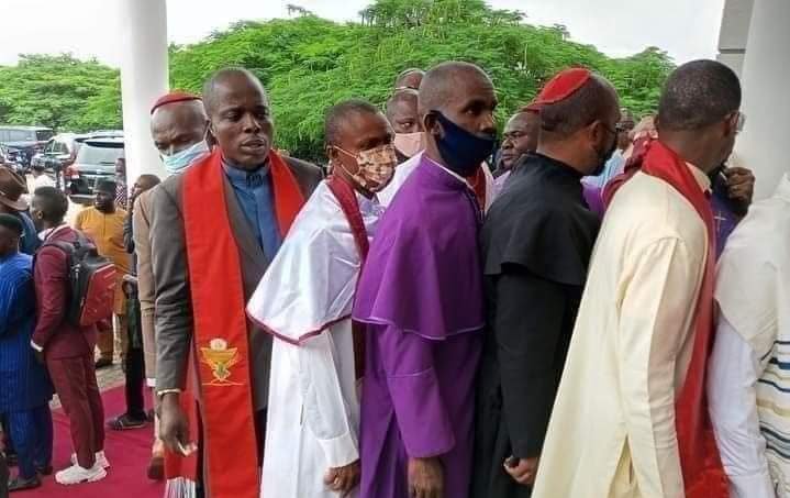 Featured image for “Nigerians Reacts as Fake Bishops storm Tinubu’s VP Shettima Unveiling, CAN Disowns Imposters”