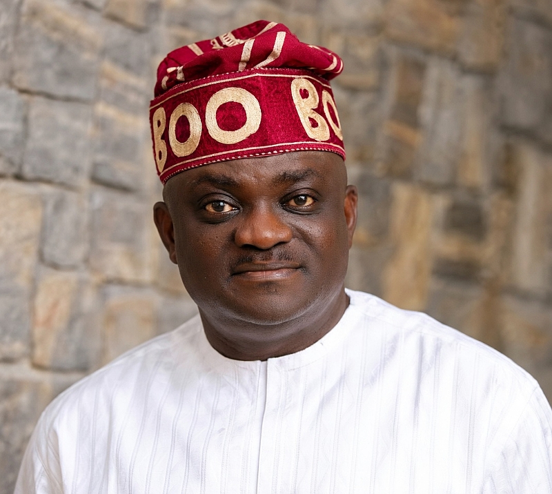 Featured image for “He Cant Read Or Write: APC Slams Adelekes Governance Capacity”