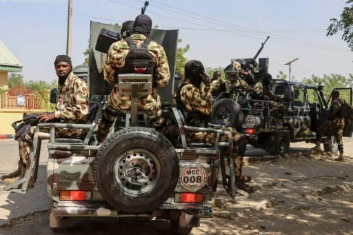 Featured image for “Nigeria mass ‘terrorism’ trials convict hundreds on flimsy evidence: HRW”