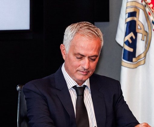 Featured image for “Jos Mourinho Unveiled as Real Madrid Coach Ahead of New Season”