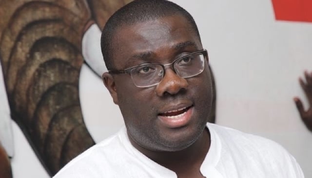 Featured image for “Focus on ‘bread and butter’ issues affecting Ghanaians, not ‘specialising in arrests’ — Sammi Awuku slams NDC”