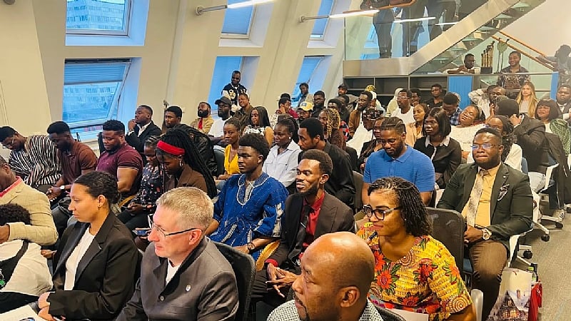 Featured image for “Ghana’s Foreign Minister Meets Ghanaian Diaspora in Russia ‎”