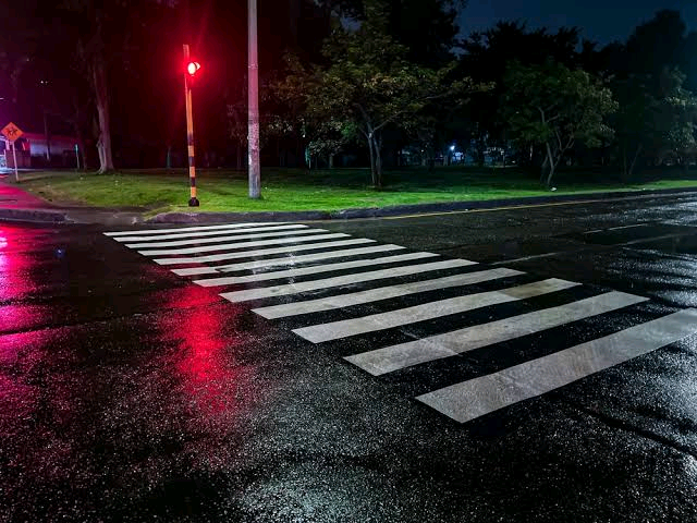 Featured image for “Poor Visibility on Dark Roads Raises Concerns Over Night Accidents”