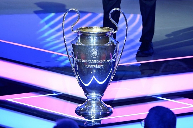 Featured image for “Champions League: UEFA Announces September 2 Squad Registration Deadline”